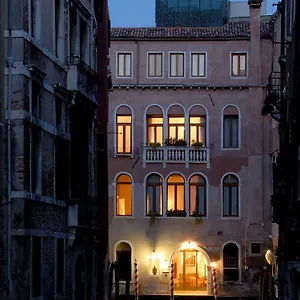 All'angelo Art Hotell